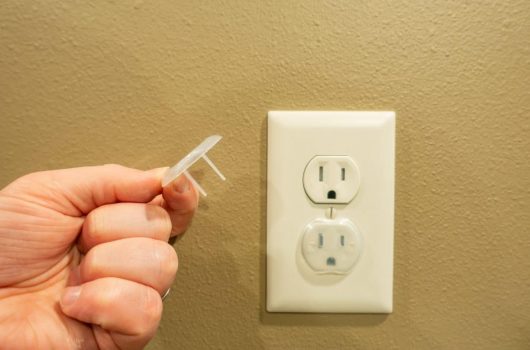 Best Baby and Childproof Outlet Covers for a Safe Environment