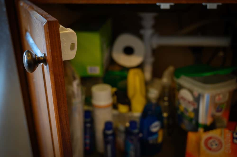 door with magnetic childproof lock