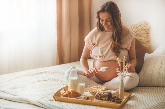 Breakfast During Pregnancy: What to Eat and Why